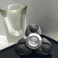 Black Zinc Alloy Hand Spinner Clover Fingertip Autism Recovery Decompression Toy